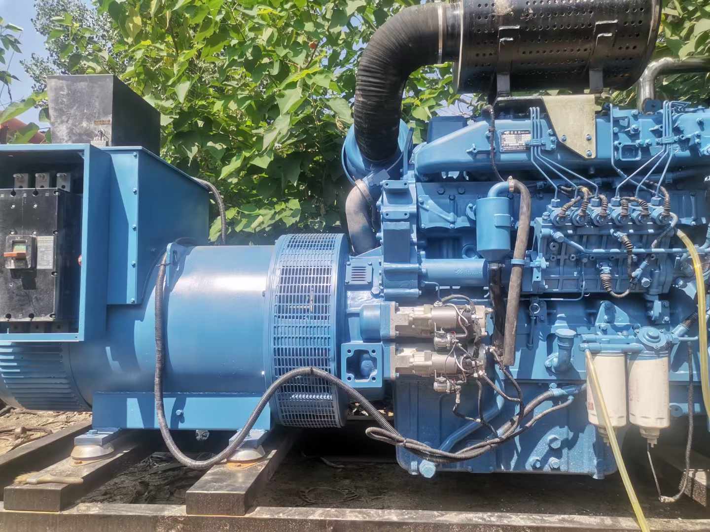 监利详细说明降低 800kW 柴油发电机输出电流波动的方法